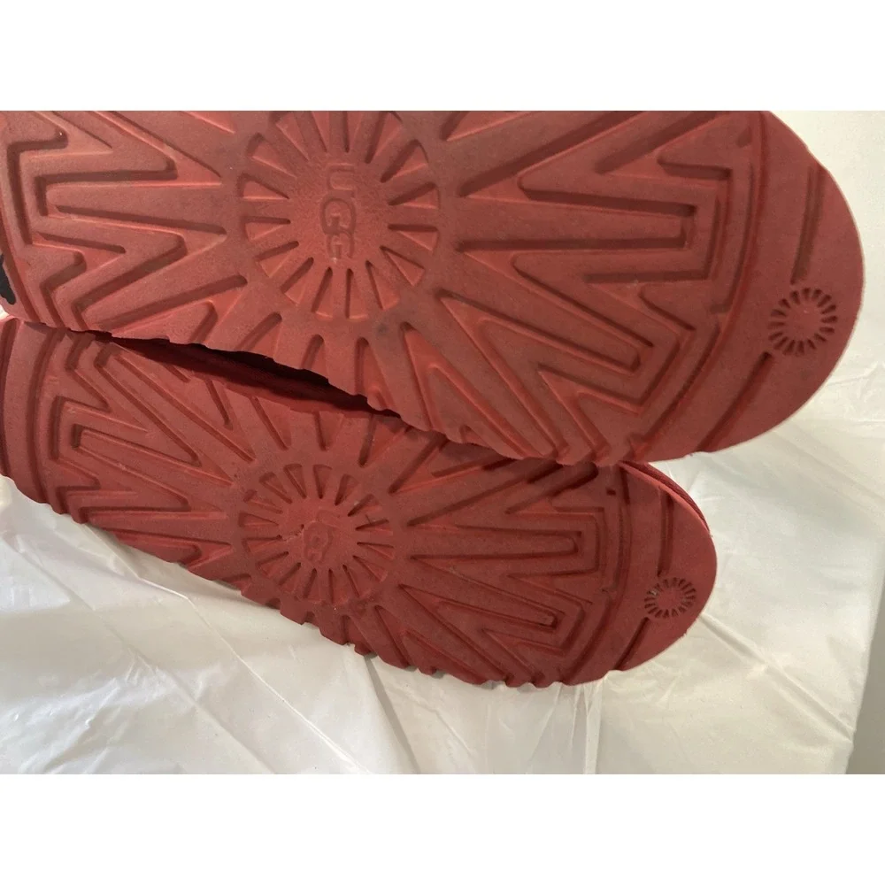 Women's UGG‎ Nermel Chukka Suede Lined Boots In Samba Red Color-Size 8-Very Nice